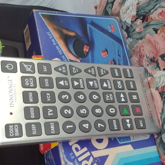 Jumbo Universal Remote control - Picture 1 of 3